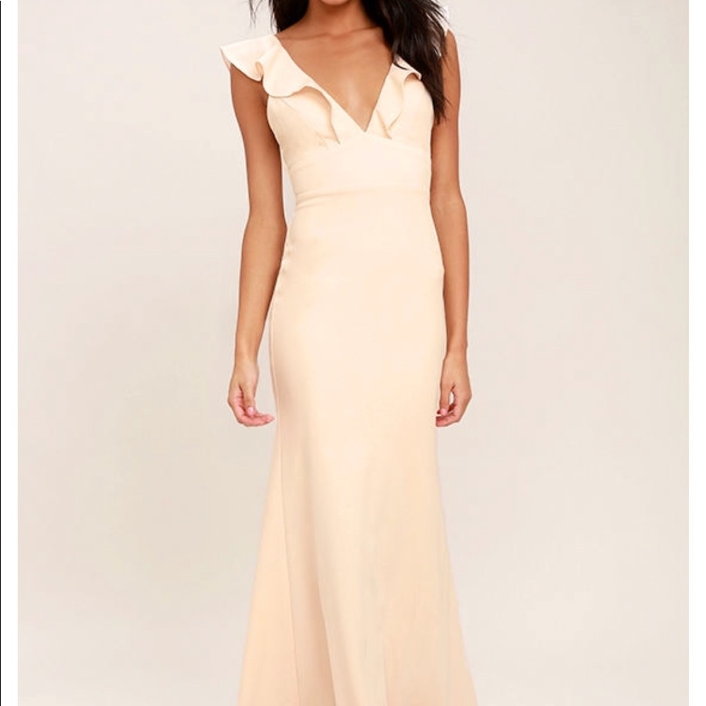 Beautifully classic dress